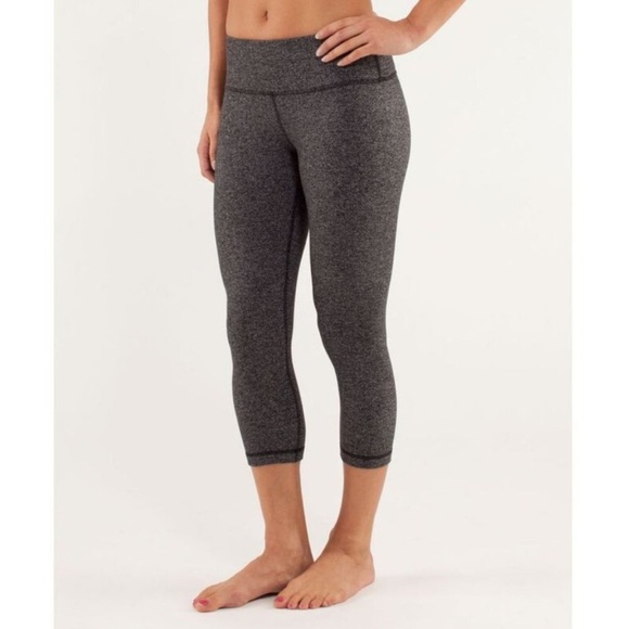 Lululemon Women’s Wunder Under Herringbone Patterns Crop Leggings Size 4 - Picture 1 of 8